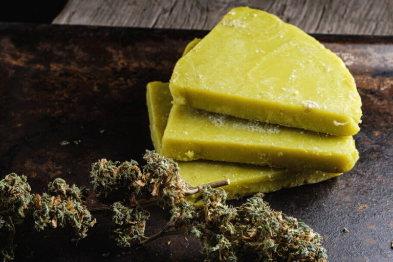 Wie man Marihuana-Butter herstellt